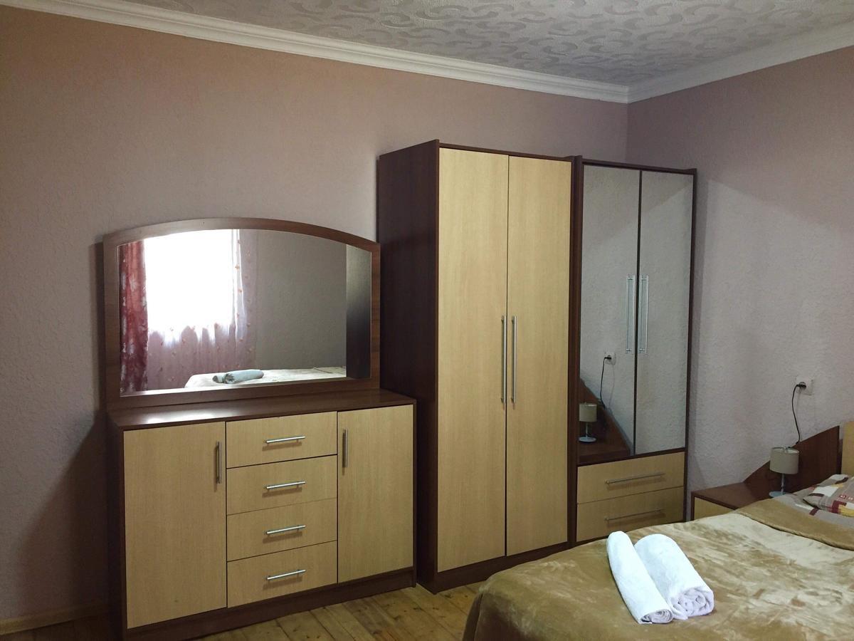 Sunny Guesthouse Kazbegi Exterior foto